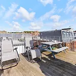 The Hampstead Heath Escape - Trendy 1Bdr Flat With Balcony
